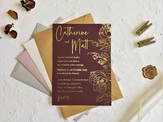 floral gold burgundy Minimalistic wedding invitations. Online wedding invitations Australia. Burgundy and gold foil invites.